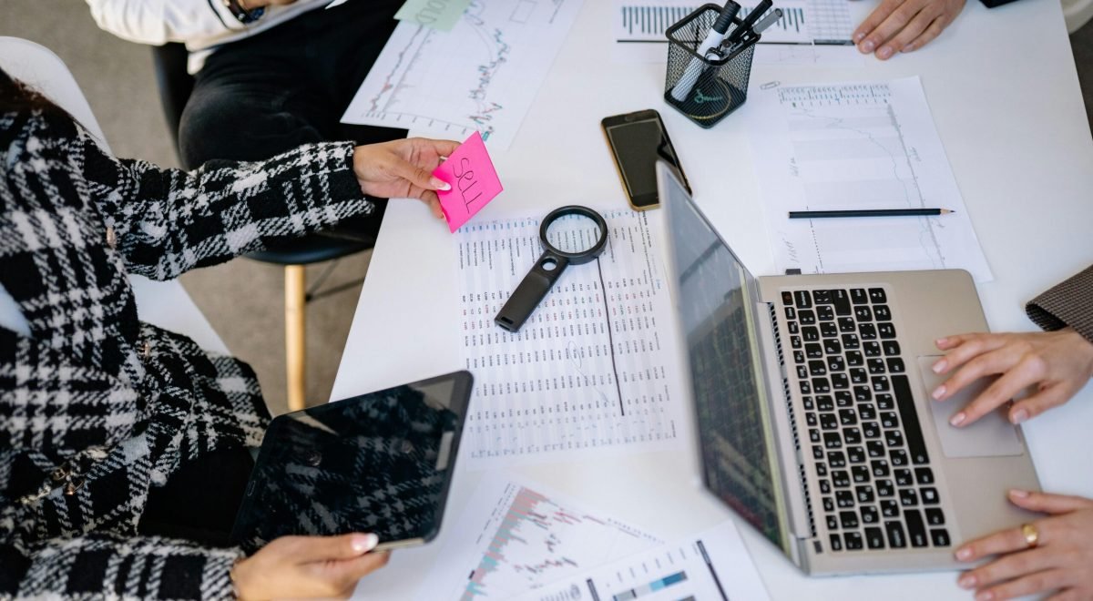 10 Best Marketing Tools for Beginners to Grow Online Faster